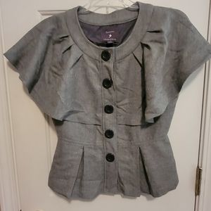 Short sleeve fitted blazer